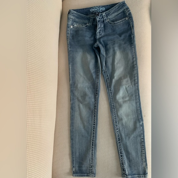 Lot 5 PCs Jeans different brands and sizes - Picture 3 of 7